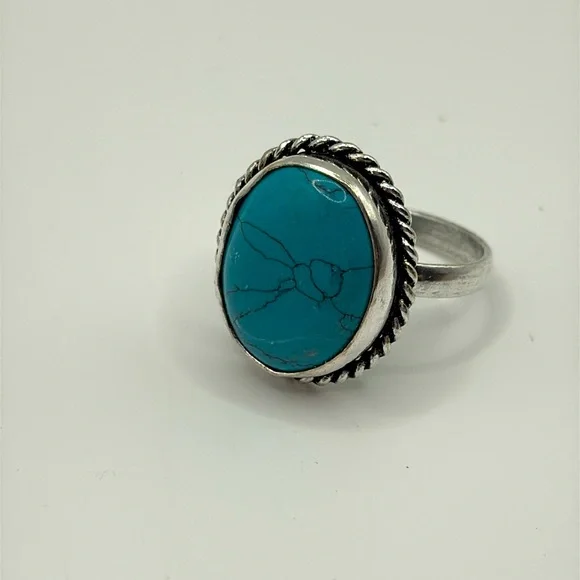 Turquoise Southwestern Style Turquoise Howlite Silver Women's Ring Size 8.5 - Picture 6 of 6